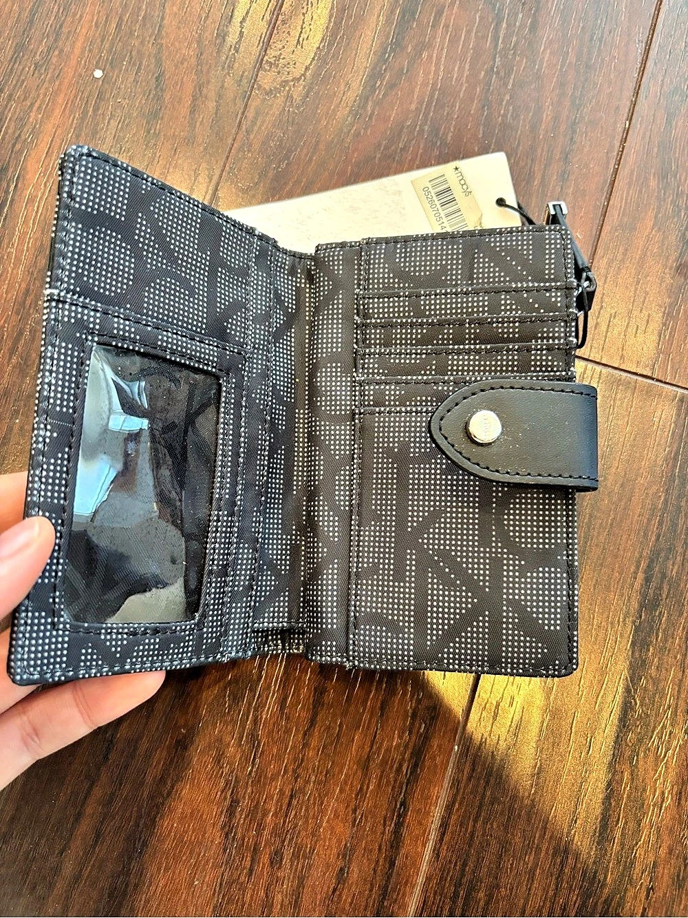 Calvin Klein Wallet NWT - Picture 3 of 4